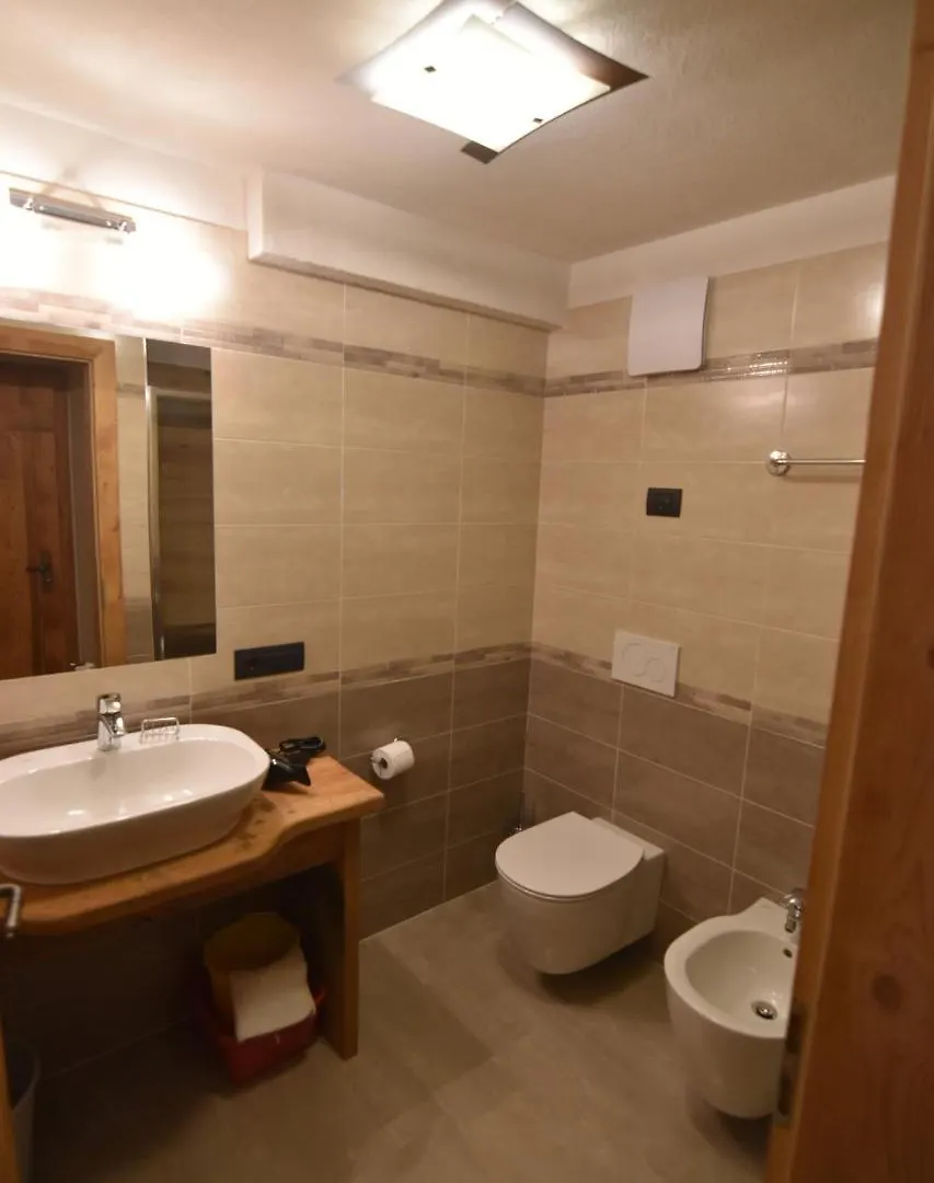 Chalet Li Mina Livigno 2*,  Italy