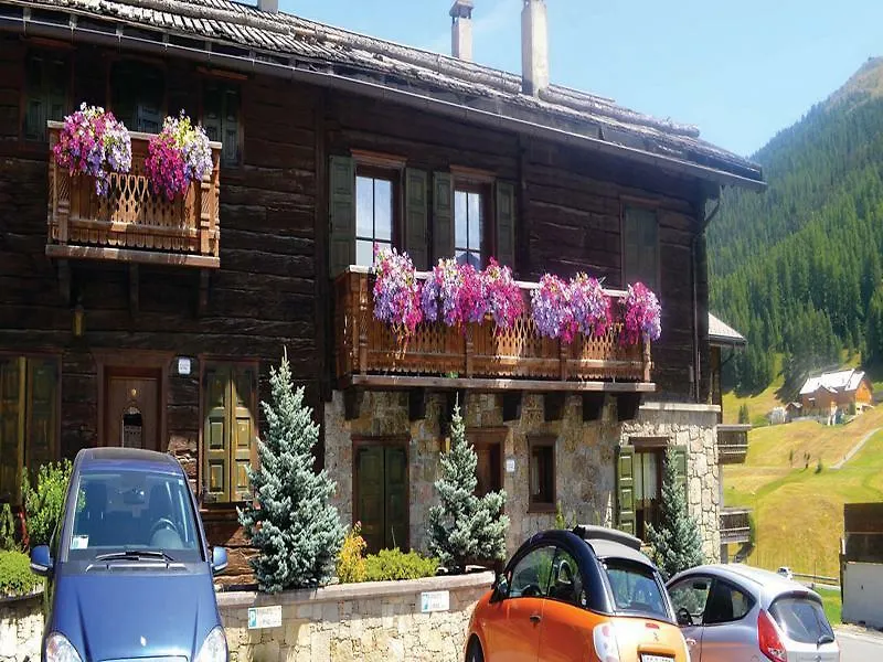 Chalet Li Mina Livigno 2*,  Italy